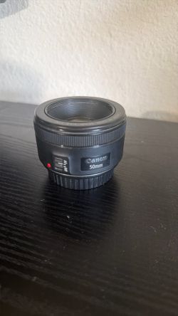 CANON EF LENS 50mm (NO LENS COVER)