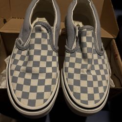 2 Pairs Of Vans 