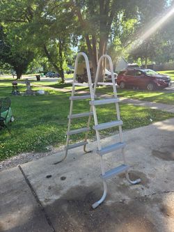48in pool ladder