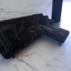 New! Contemporary Super Comfy Silky Luxurious sofa QUEEN SLEEPER! Reg$899! SALE $575