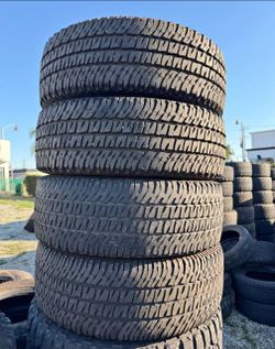 Vendo set de llantas 275-65R20 LT MICHELLIN BRAND TIRES