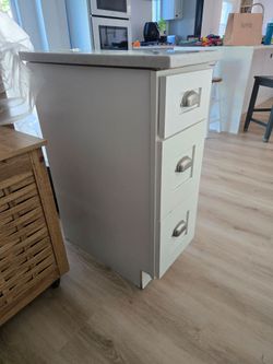 3 drawer 15" base cabinet