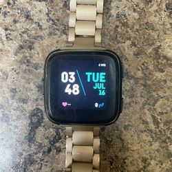 Fitbit Versa 2