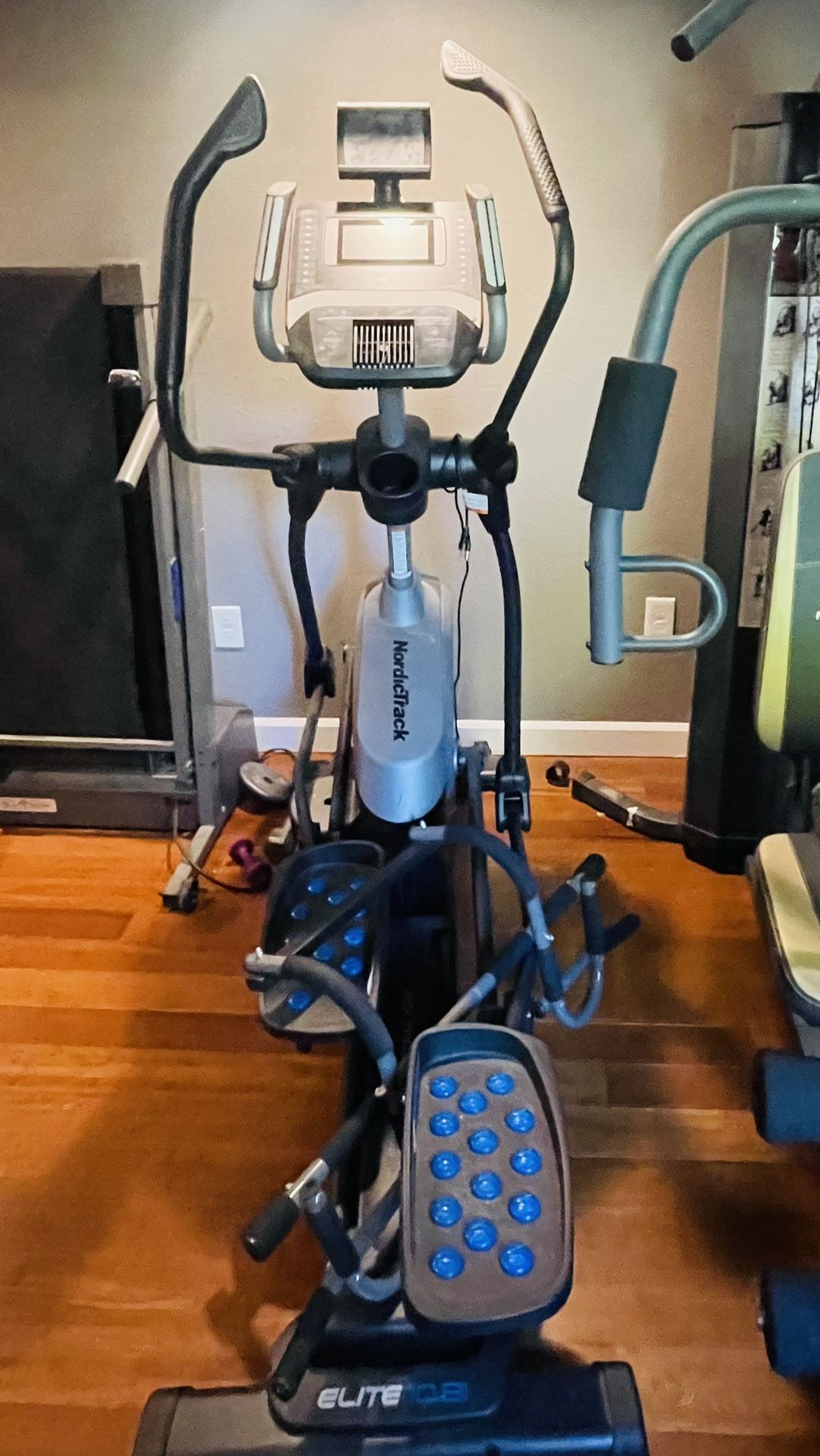 NordicTrack Elite 10.9i Elliptical Model: 23939