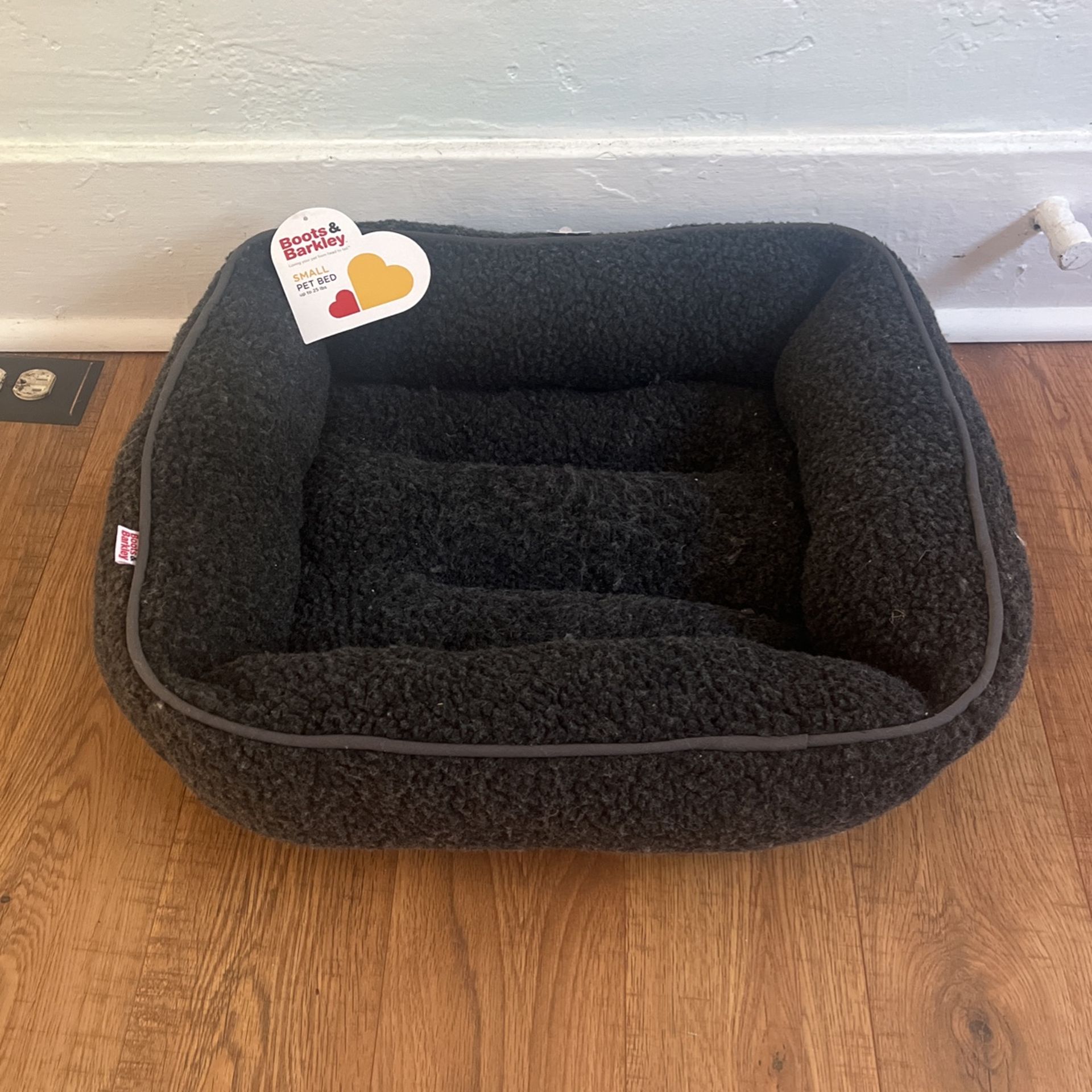 Boots And Barkley Dog Bed Small