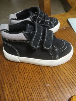 Size 5 toddler shies