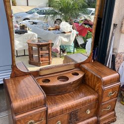 Vanity dresser mirror drawers 1950s antique