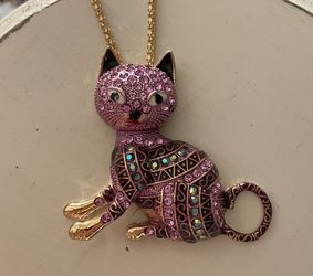 Cat Pendant Necklace