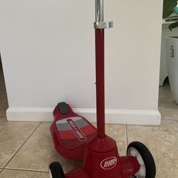Radio Flyer Scooter Red