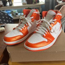 10.5 Jordan 1 Mid Electro Orange