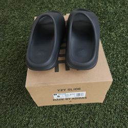Yeezy Slides