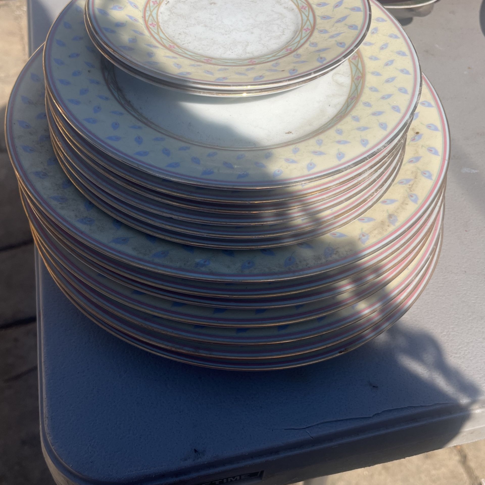 plates