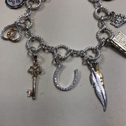 Pure sterling silver charm bracelet with open Bible 3 pages