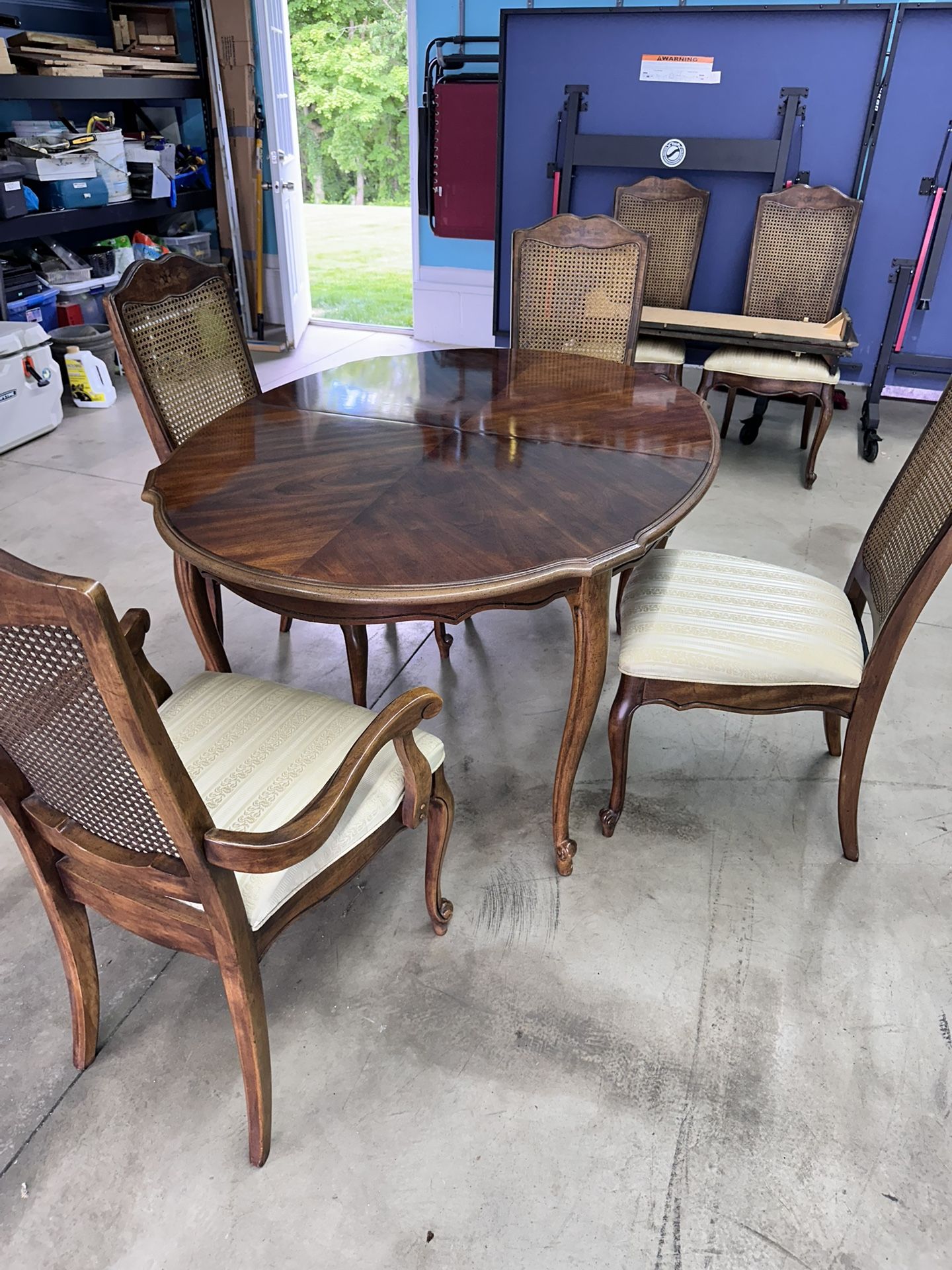 Dining room table