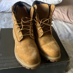 Timberland boots size 9m