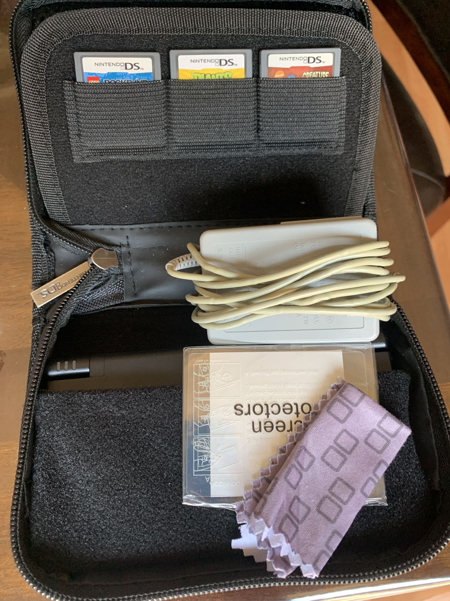 Nintendo DS i