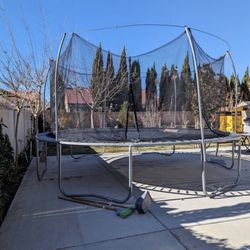 Trampoline 