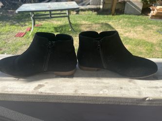 Girls Boots Size 4