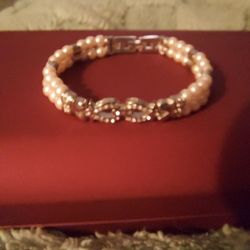 NEW Faux Pearl High Quality Bracelet