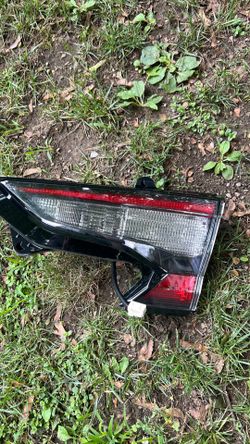 2022 Subaru Legacy right hand side inner lens