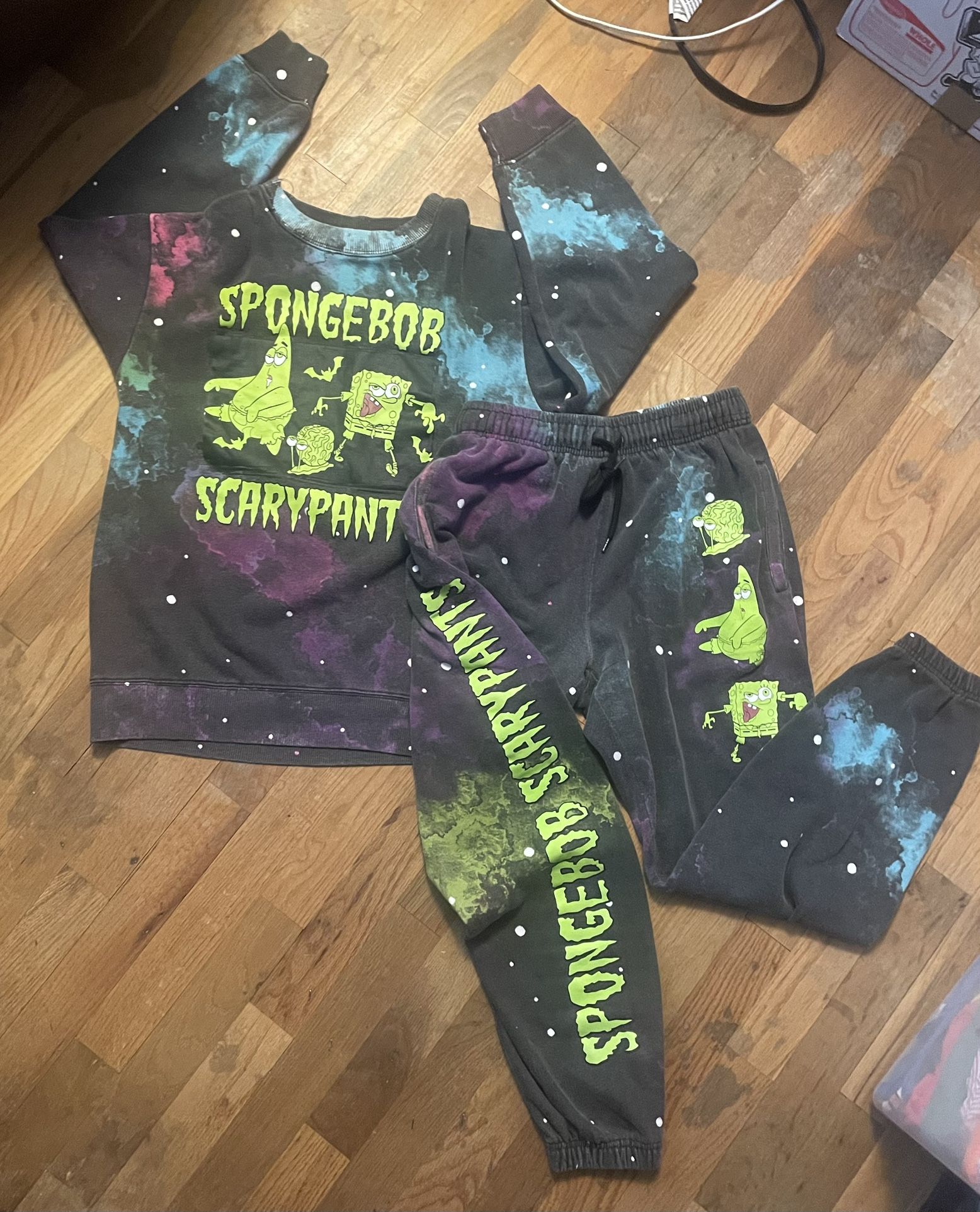 SpongeBob Scarypants Sweatpants & Sweatshirt Set MUnisex Juniors Glow In Dark