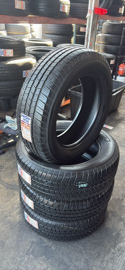 235/65/18 MICHELIN DEFENDER LTX (4 TIRES USED)