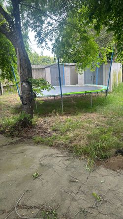 Free trampoline