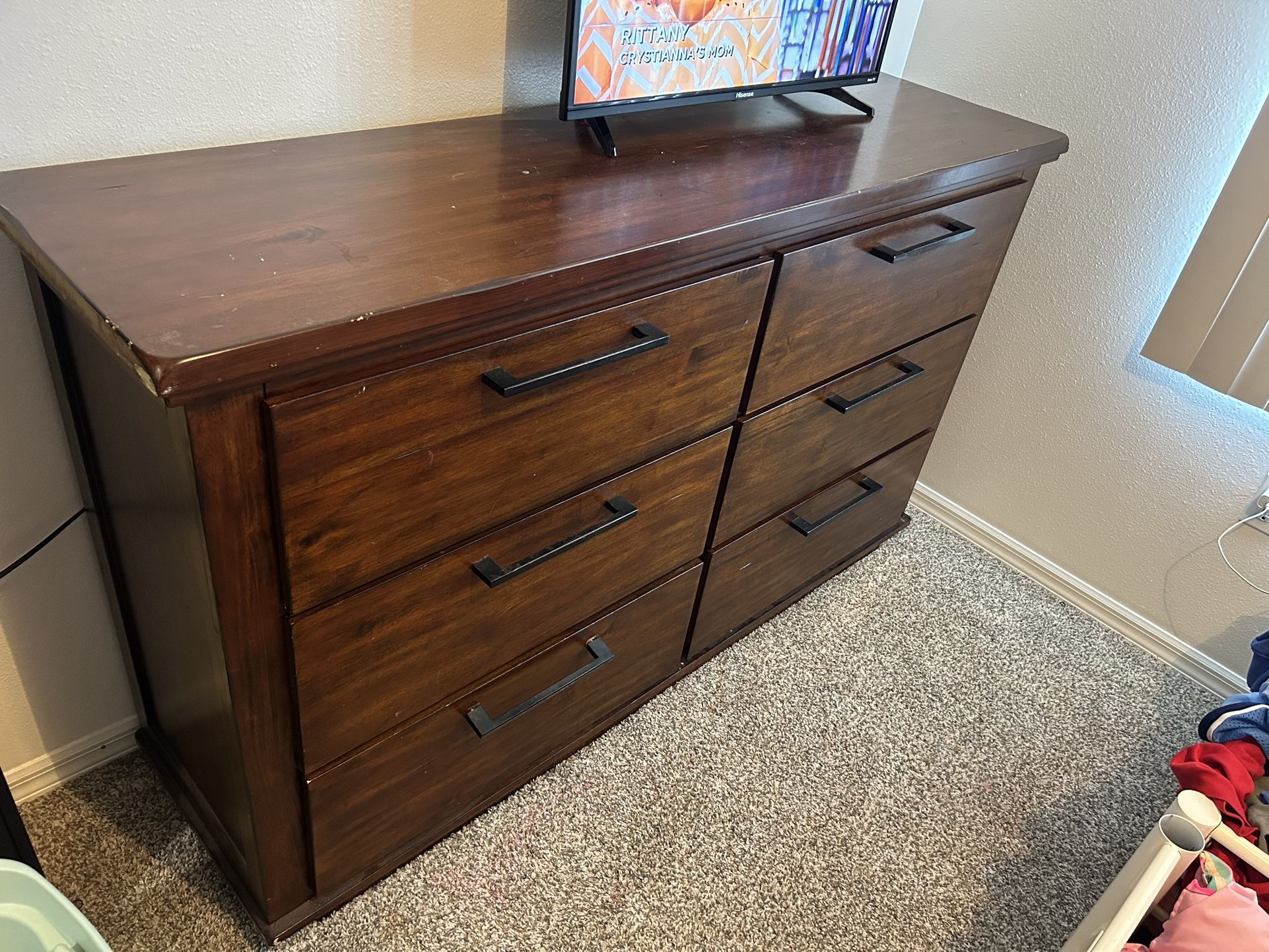 Roy hill 6Draw dresser