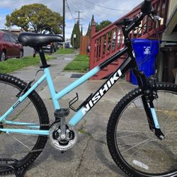 Nice Mountain Bike Medium Size 
Great Condition Ready to Ride 