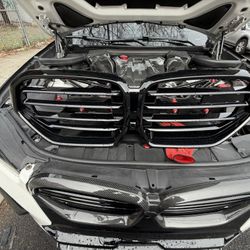 2025 BMW X5M Grill