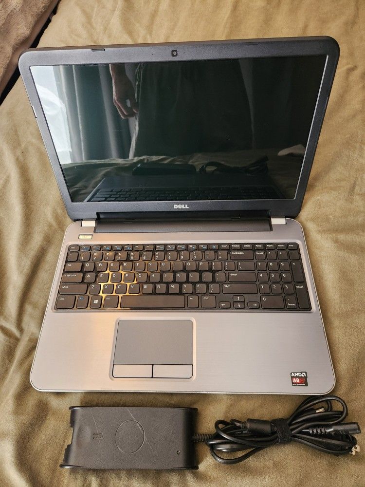 Dell Laptop Computer – AMD A8, 12GB RAM, 100GB HDD