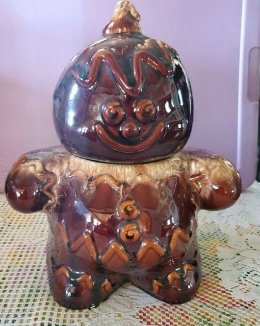 Hull vintage gingerbread cookie jar perfect condition