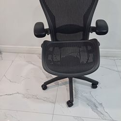 Herman miller classic Aeron Size C Mint Condition