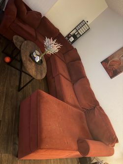 U shape couch and queen bed