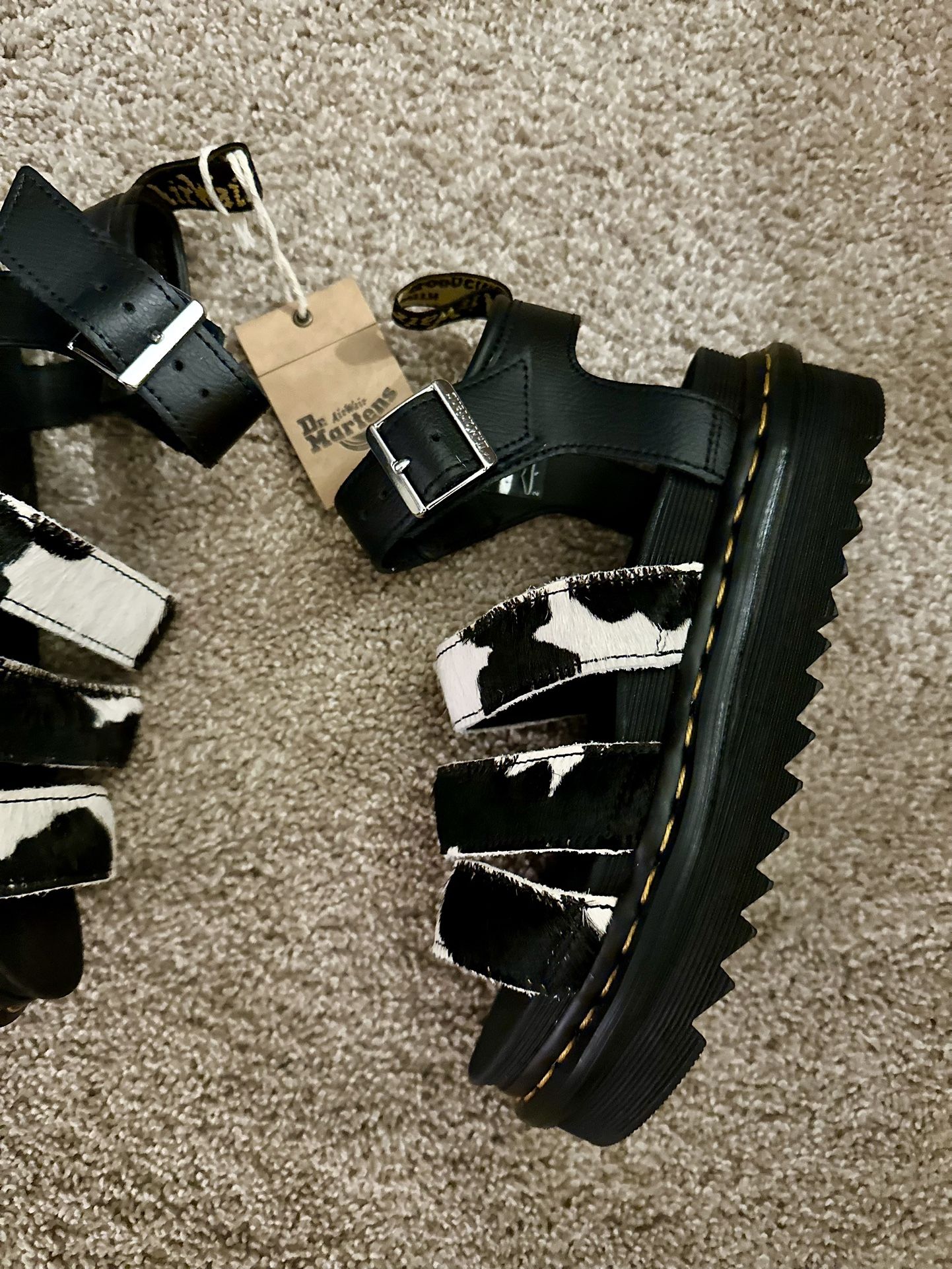 Dr Martens★BLAIRE HAIR-ON COW PRINT SANDALS Dr Martens Blair Cow Print Genuine Calf Hair Sandals Size 10