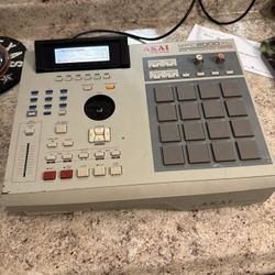 Akai Mpc 2000XL