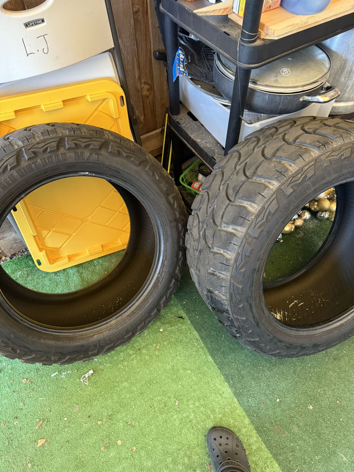 Red Dirt Road  M/T  33x12.50 R20LT