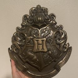 Hogwarts Crest Wall Art