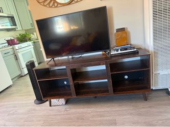 Tv stand