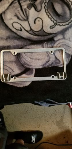 License plate frame