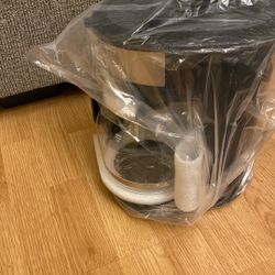 Amazon Basics Coffee Maker
