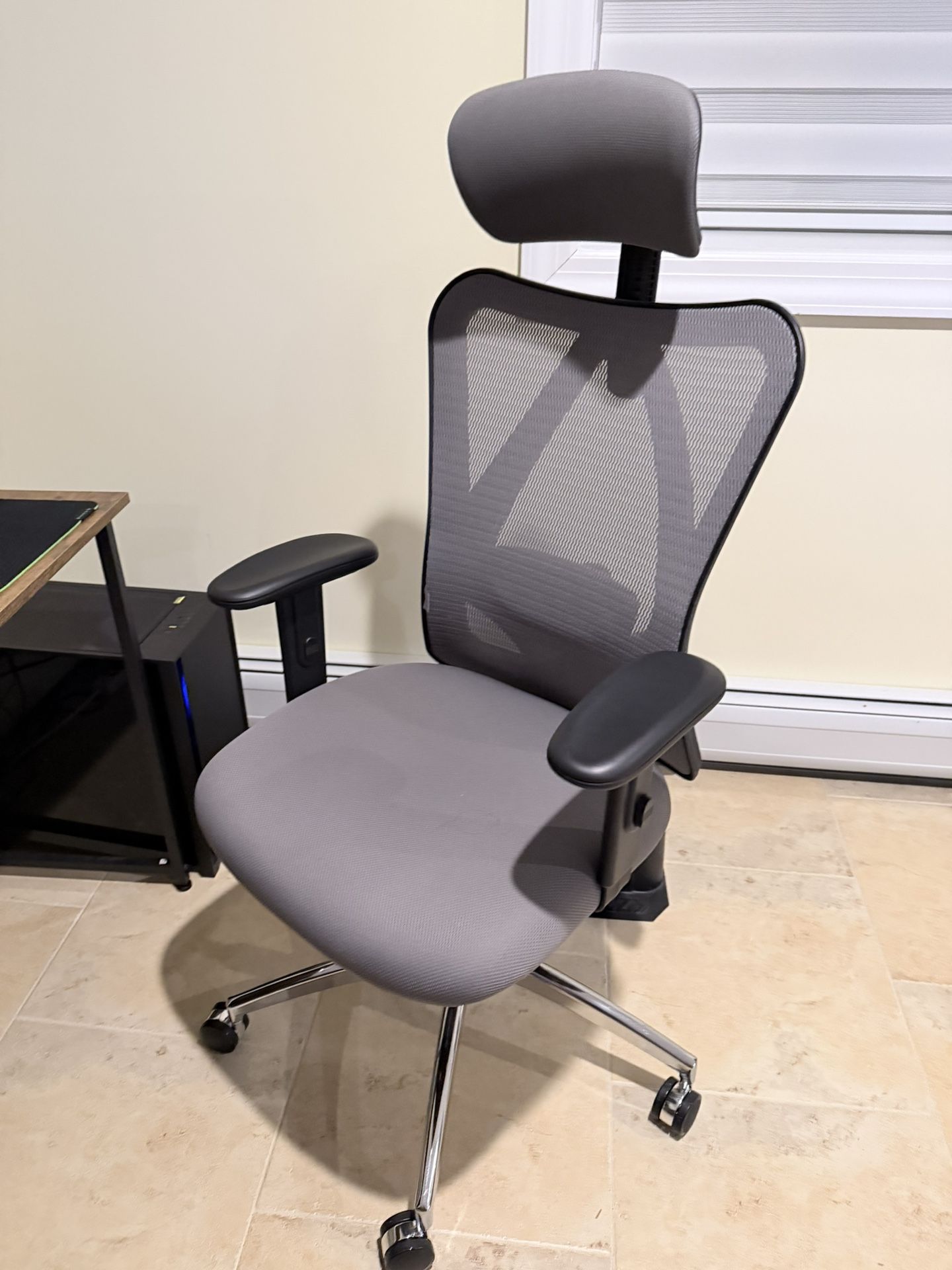 SIHOO M18 Ergonomic Office Chair – Excellent Condition