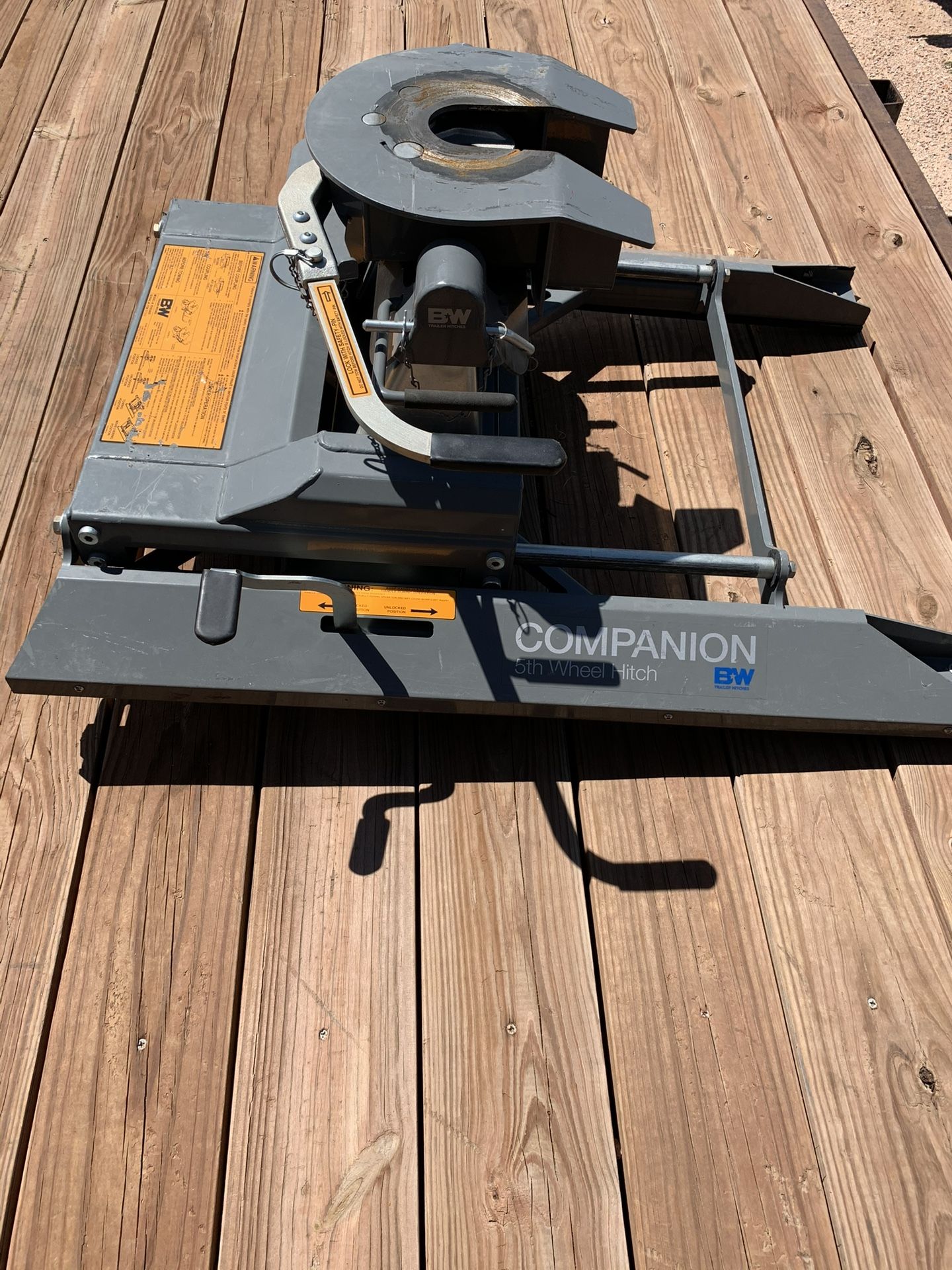 B&W Companion 5th Wheel Hitch-like new
