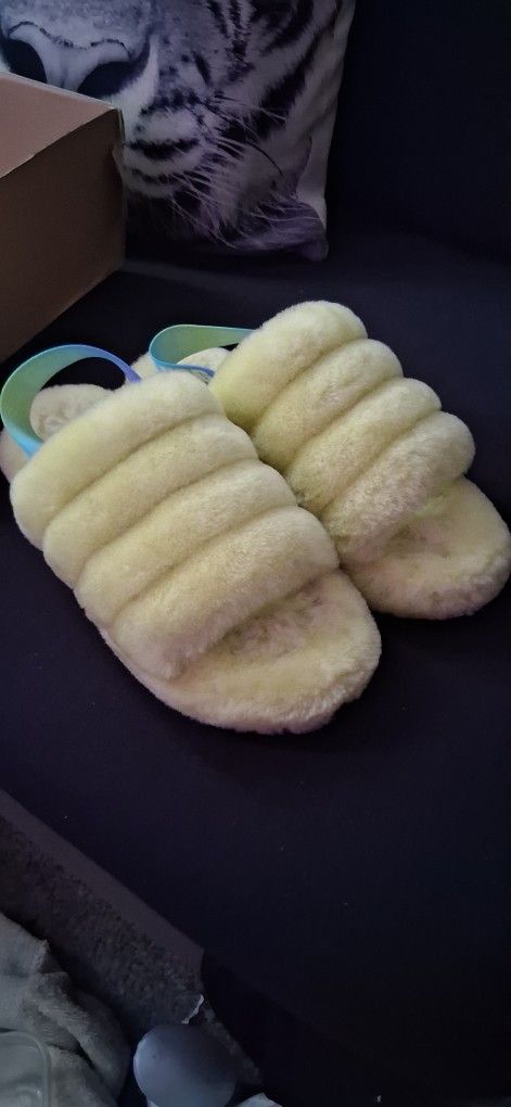 UGG K FLUFF YEAH SLIDES 