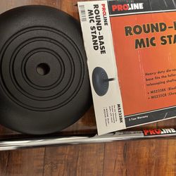 Round base mic stand