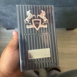 Layton Royal Essence 