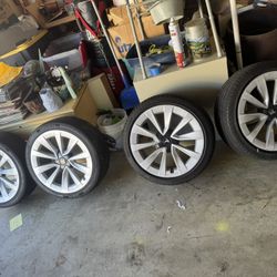 Tesla Wheels And Tires 19”