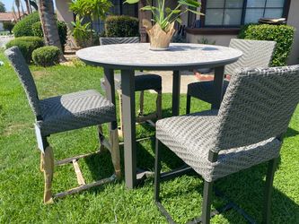 Brand New patio in box 📦 table set 6 pieces