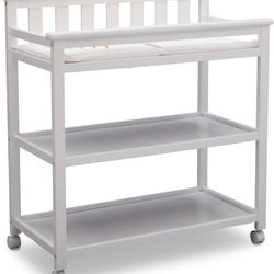 Delta Children Flat Top Changing Table With Wheels And Changing Pad
