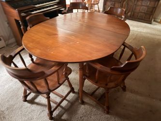 Dinning table with 6 chairs